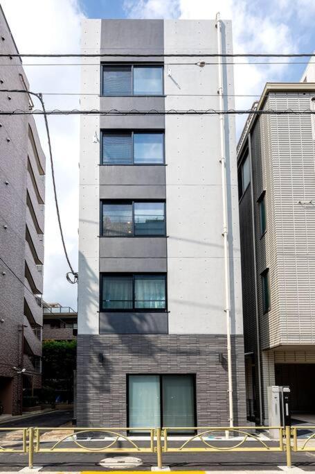 24年9月オープン 白山駅5分 収容5人 丸貸し切り 102室 * โตเกียว